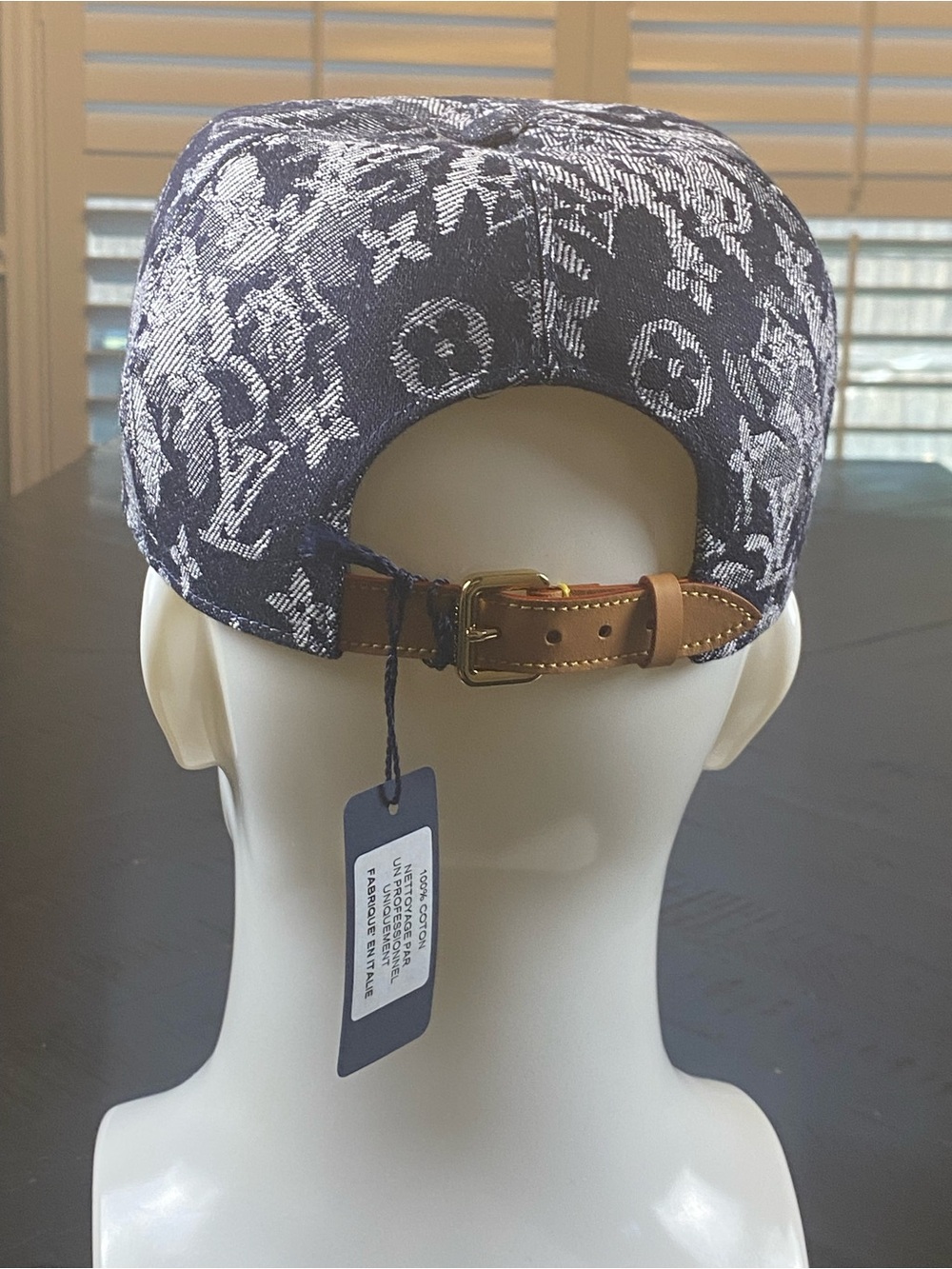 Louis Vuitton Black & White Monogram Floral Five-Panel Cap - Picture 4 of 10